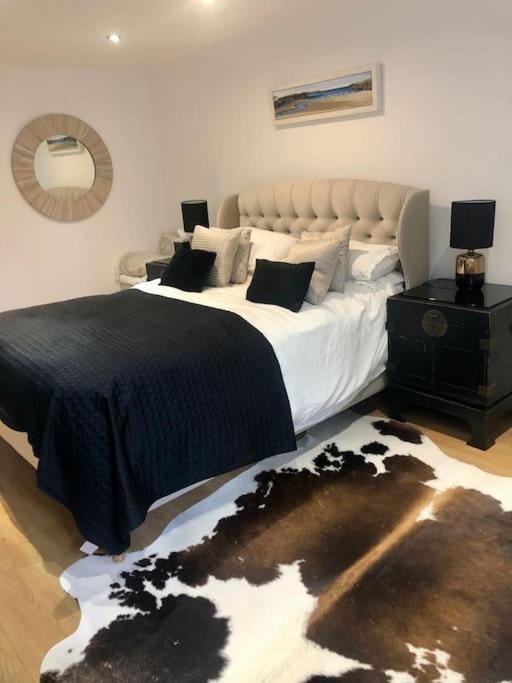 2 Double Bedroom Large Modern Self Contained Apartment Free Parking Кемберлі Екстер'єр фото